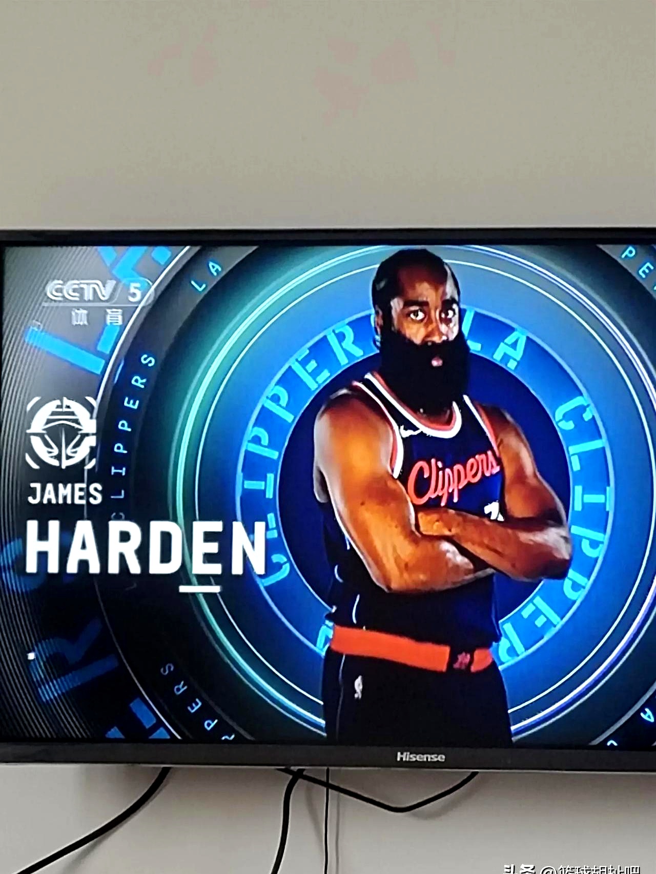 亚博体育-洛杉矶快船迎中超关键赛，赛后手感冰凉，态度坚定，资深球员宣示担当