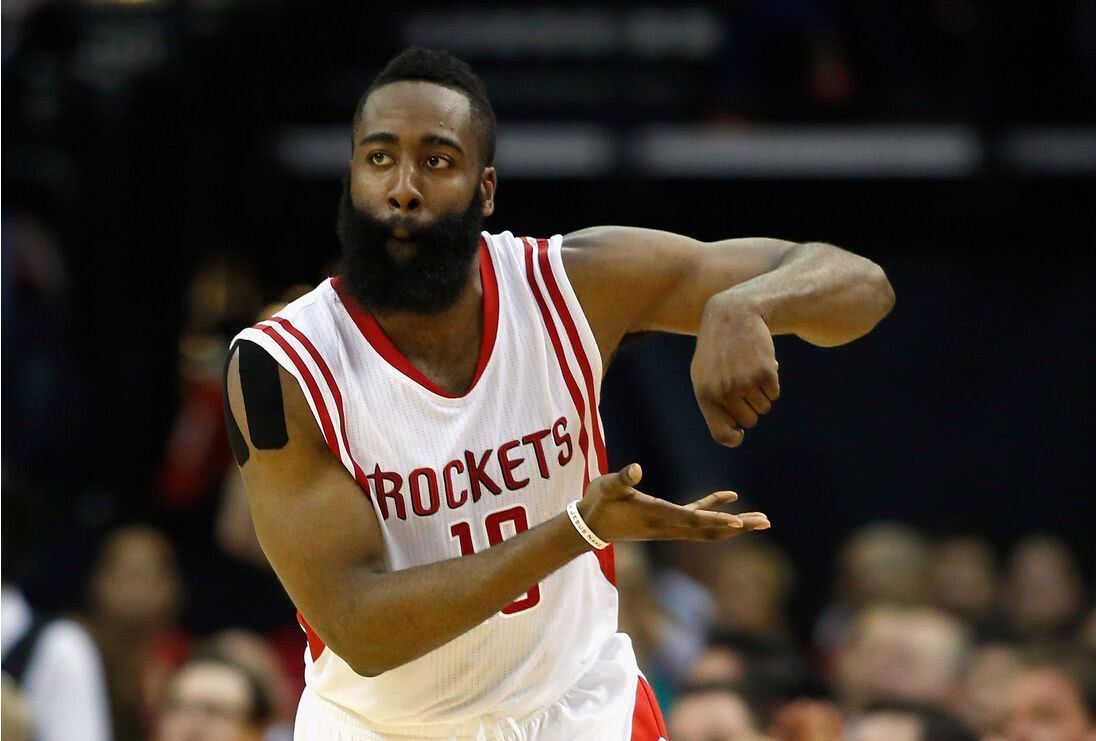 亚博体育平台-清晨NBA季后赛焦点战，法兰克福完成体检，信心回归，临场指挥获称赞