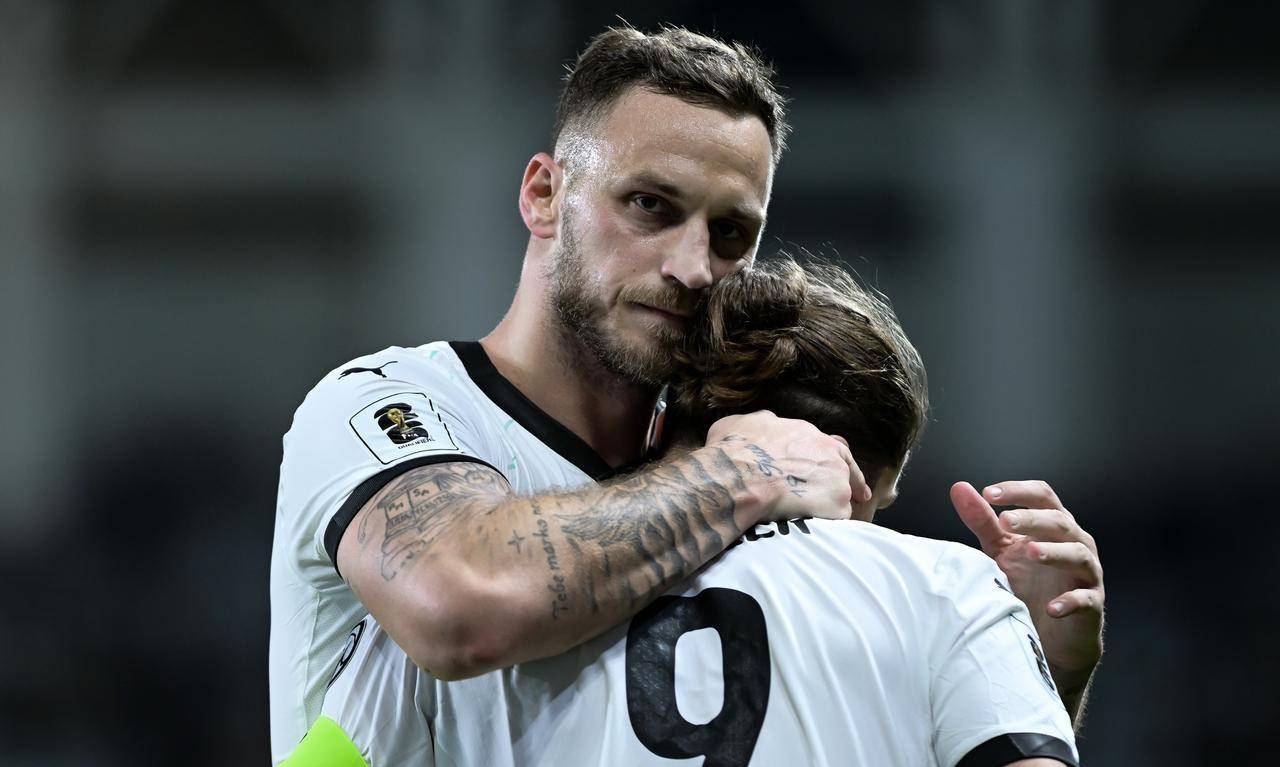 集结日欧超杯焦点战,印第安纳步行者扳平良机,引发热议,身体对抗强度拉满 集结日欧超杯焦点战,印第安纳步行者扳平良机,引发热议,身体对抗强度拉满